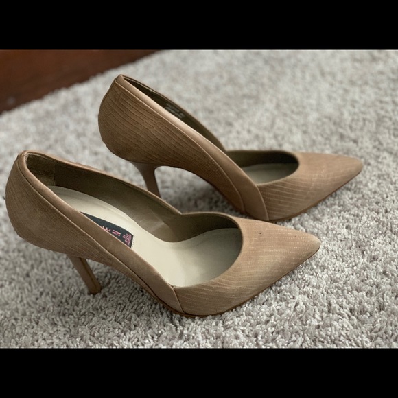 Steven by Steve Madden Beige Suede heel (No box) - Picture 3 of 4